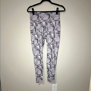 BuffBunny Collection Limitless Pocket Leggings Citrus Lilac Large